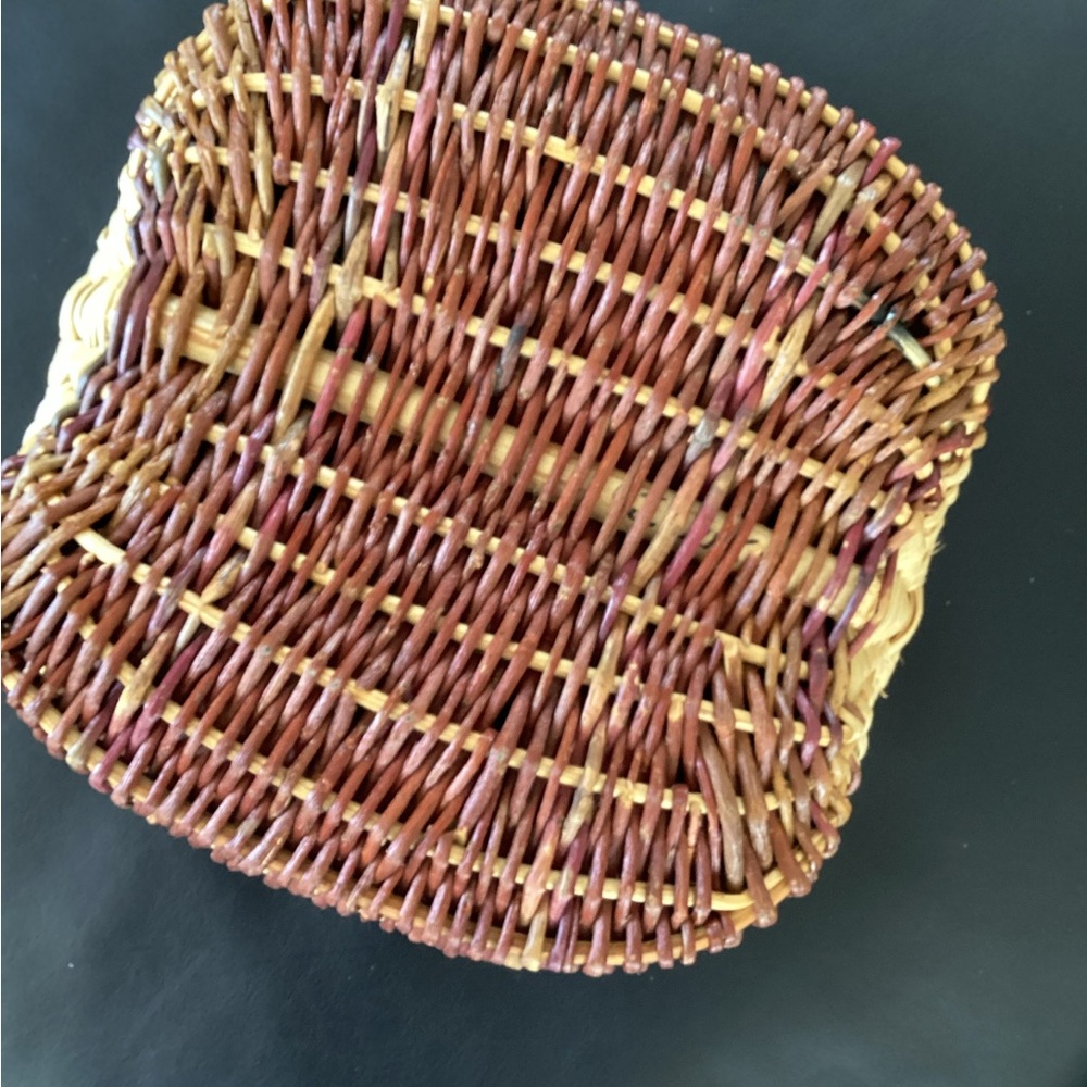 TWO RUSTIC HANDMADE BASKETS - Picture 6 of 11